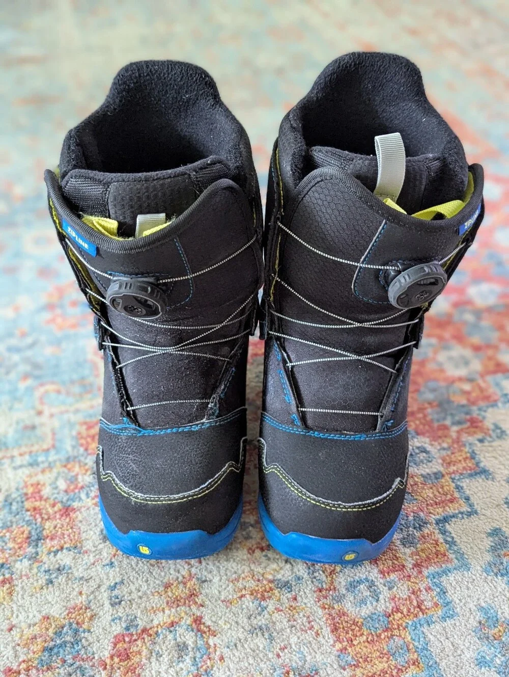 Burton Youth Zipline Boa Snowboard Boots Black Blue Size 5K US 5 Kids Unisex